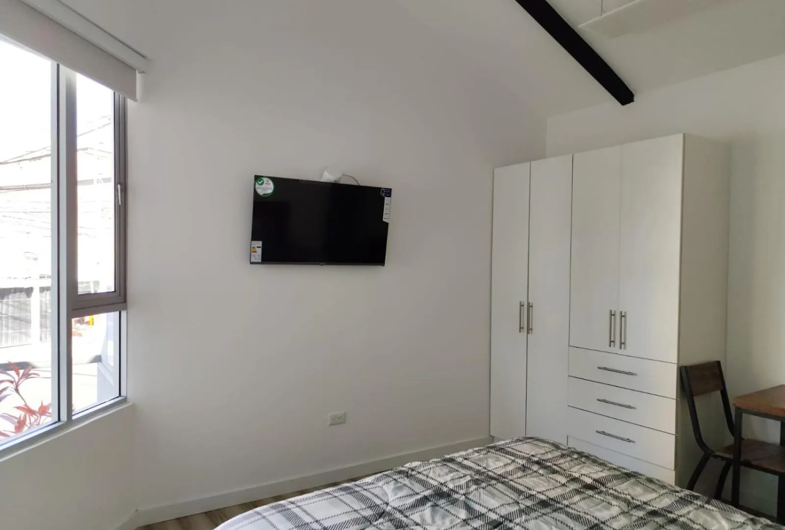 Apartment Suites & Estudios Inglaterra II Quito