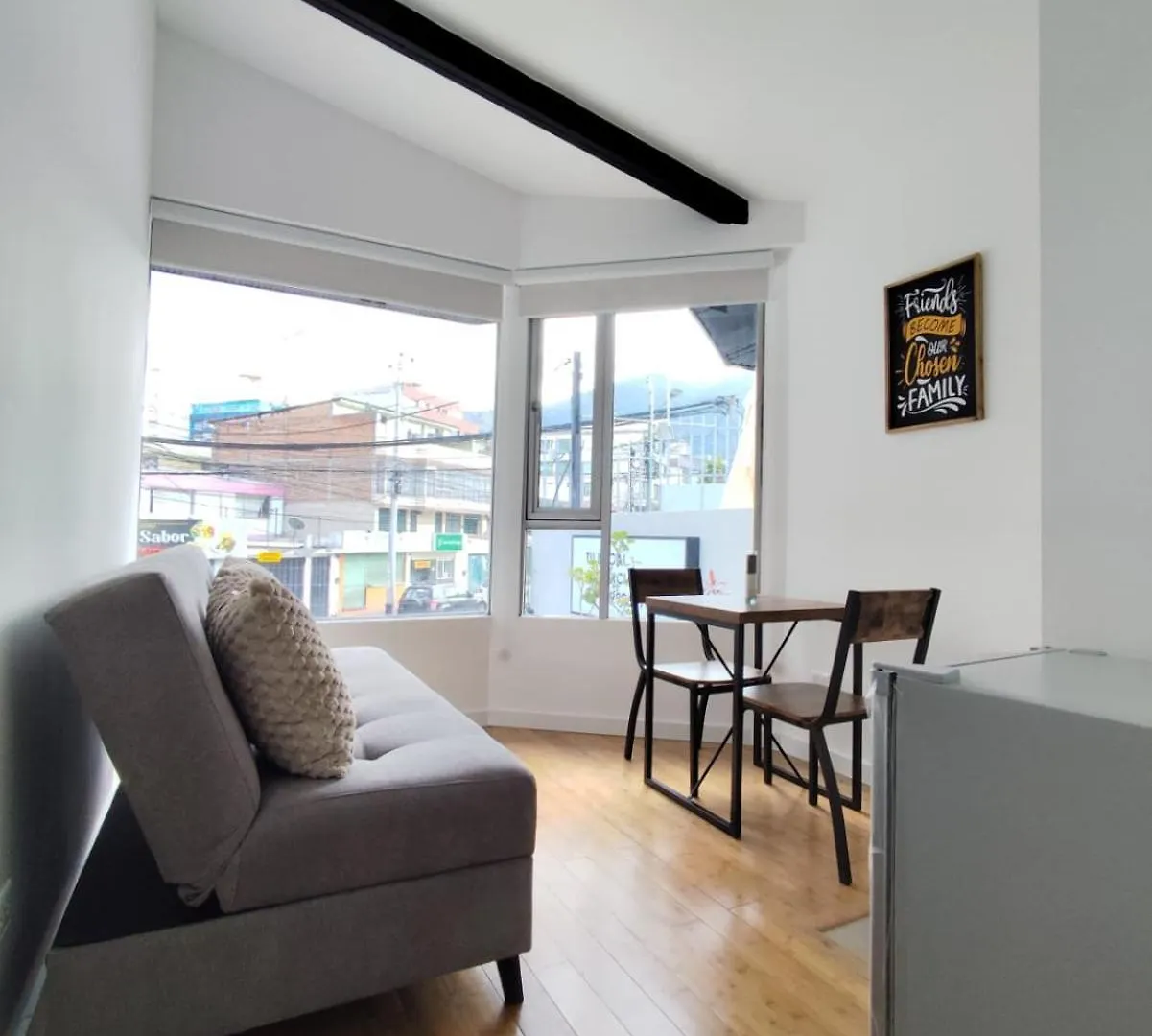 Apartment Suites & Estudios Inglaterra II Quito Ecuador